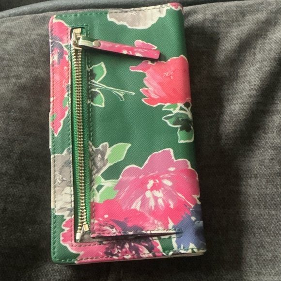 Kate Spade Green Wallet with Floral Design - Picture 3 of 10
